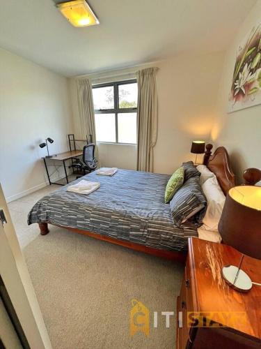 Guestroom, Cozy & Comfortable at Campbell - 1 bd 1 bth Apt in Majura Guestroom, Cozy & Comfortable at Campbell - 1 bd 1 bth Apt in Majura