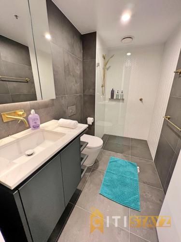 Bathroom, Enchanting in Red - 1bd 1bth 1csp in Majura Bathroom, Enchanting in Red - 1bd 1bth 1csp in Majura
