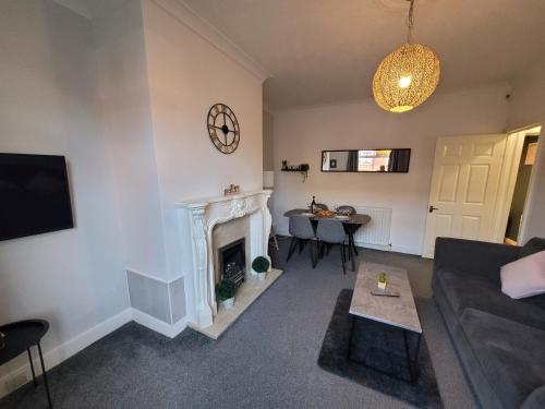 Luke Stays - Rokeby Street in Lemington Luke Stays - Rokeby Street in Lemington