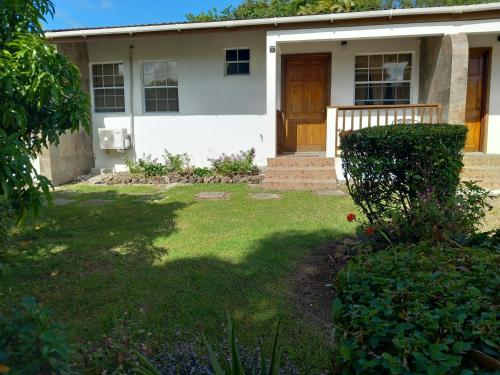Exterior view, Habitat Apartments in Rodney Bay Exterior view, Habitat Apartments in Rodney Bay