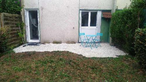 Balcony/terrace, Le Tendance : Studio avec Jardin in Courcouronnes Balcony/terrace, Le Tendance : Studio avec Jardin in Courcouronnes