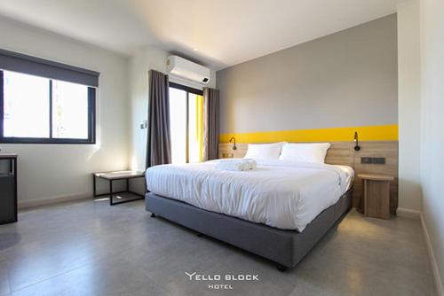 Yello Block Hotel in Phon Thong Yello Block Hotel in Phon Thong