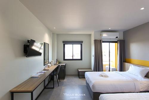 Yello Block Hotel in Phon Thong Yello Block Hotel in Phon Thong