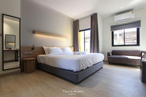 Yello Block Hotel in Phon Thong Yello Block Hotel in Phon Thong