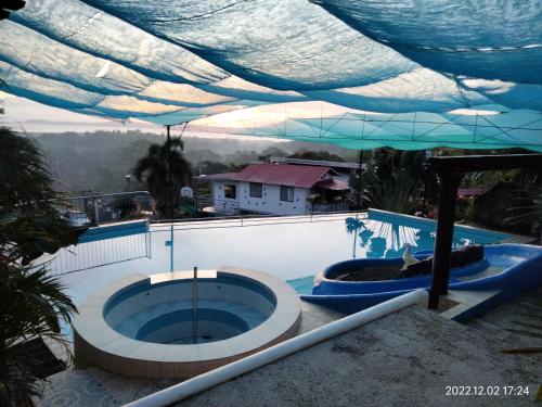 Casa de Robles Tanay Rizal in ทาเนย์ Casa de Robles Tanay Rizal in ทาเนย์