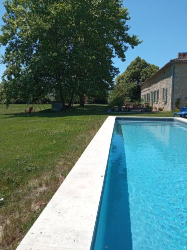 Swimming pool, Le Haut Sechoir in Lavardac Swimming pool, Le Haut Sechoir in Lavardac