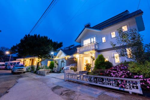Villa Đa Lat View Đep Đoi Thong near Garden Hydrangeas Villa Đa Lat View Đep Đoi Thong near Garden Hydrangeas