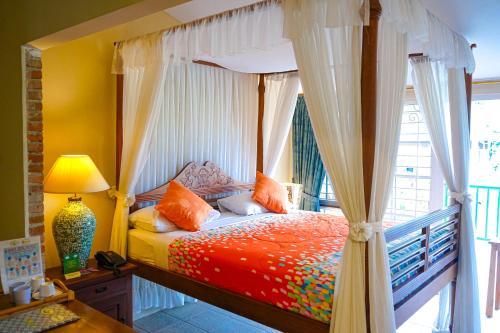 Hotel Deli River and Restaurant Omlandia in Deli Serdang Hotel Deli River and Restaurant Omlandia in Deli Serdang