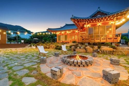 Ellon Hanok Pension in Sora-myeon Ellon Hanok Pension in Sora-myeon