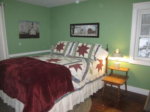 Grand Oak Manor Bed and Breakfast in Granville Ferry (NS) Grand Oak Manor Bed and Breakfast in Granville Ferry (NS)