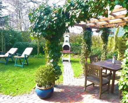 Garden, Pension Lilli in Norden Garden, Pension Lilli in Norden