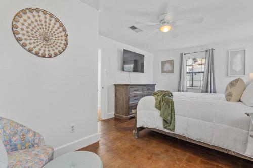4 BR Single Story w/Studio Unit_Grill_Near beach in 長灘 (MS) 4 BR Single Story w/Studio Unit_Grill_Near beach in 長灘 (MS)
