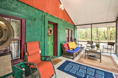 Crescent City Hideaway with Screened Porch! in East Palatka (FL) Crescent City Hideaway with Screened Porch! in East Palatka (FL)