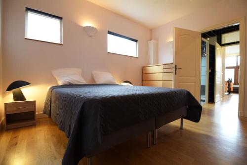 3-room separate unit in Sceaux (80 sq.m/860 sq.ft) in Sceaux 3-room separate unit in Sceaux (80 sq.m/860 sq.ft) in Sceaux