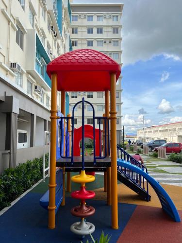 34 négyzetméteres, 2 hálószobás Apartman 1 fürdőszobával Lapuz területén (City Center - front of Iloilo Esplanade) near The Molo Mansion 34 négyzetméteres, 2 hálószobás Apartman 1 fürdőszobával Lapuz területén (City Center - front of Iloilo Esplanade) near The Molo Mansion
