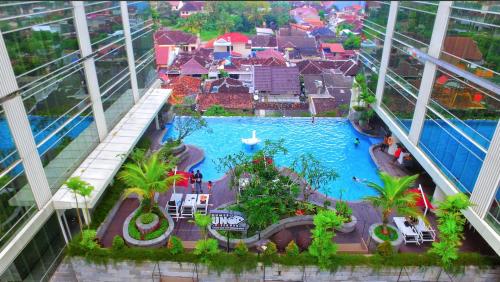 Swimming pool, Lavenderbnb Room 8 at Mataram City in Ngaglik Swimming pool, Lavenderbnb Room 8 at Mataram City in Ngaglik
