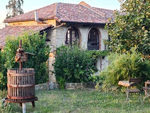 Cascina IL SOGNO in Cossano Belbo Cascina IL SOGNO in Cossano Belbo
