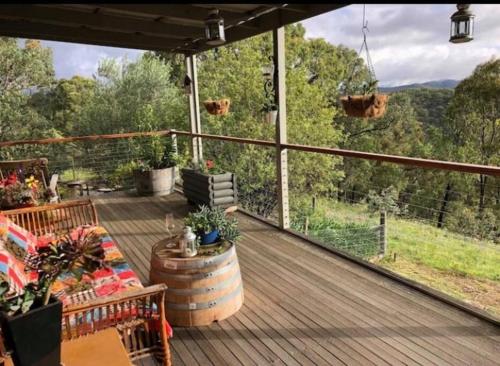 Balcony/terrace, Black Wattle Cabin Turon Escape Capertee in Capertee Balcony/terrace, Black Wattle Cabin Turon Escape Capertee in Capertee