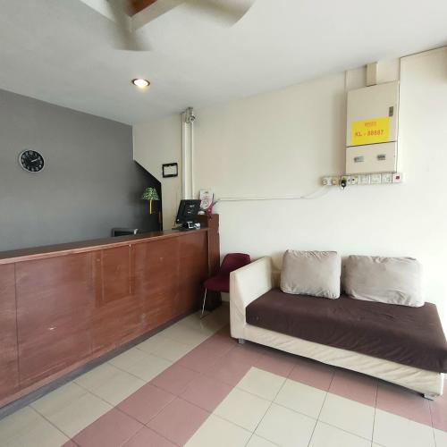 ล็อบบี้, คอทต้า ล็อดจ์ โฮเต็ล (Kota Lodge Hotel) near พิพิธภัณฑ์ชาติพันธุ์วรรณนาและประวัติศาสตร์ ล็อบบี้, คอทต้า ล็อดจ์ โฮเต็ล (Kota Lodge Hotel) near พิพิธภัณฑ์ชาติพันธุ์วรรณนาและประวัติศาสตร์