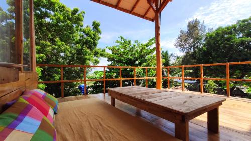 발코니/테라스, Surf Beach Hotel in 아루감 베이 발코니/테라스, Surf Beach Hotel in 아루감 베이