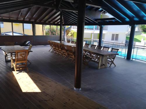 Παροχές, Appartement spacieux à Lamentin + piscine et jacuzzi. (Appartement spacieux a Lamentin + piscine et jacuzzi.) in Lamentin Παροχές, Appartement spacieux à Lamentin + piscine et jacuzzi. (Appartement spacieux a Lamentin + piscine et jacuzzi.) in Lamentin