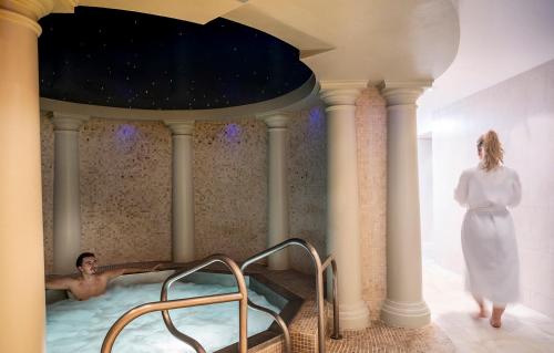Brandshatch Place Hotel & Spa in Brands Hatch Brandshatch Place Hotel & Spa in Brands Hatch