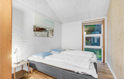 Beautiful Home In Blvand With 6 Bedrooms, Sauna And Wifi in Vejers Strand Beautiful Home In Blvand With 6 Bedrooms, Sauna And Wifi in Vejers Strand