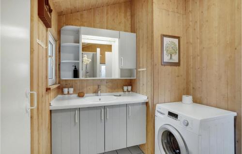Bathroom, Holiday Home Kløvborgsti Thisted Ix in Thisted Bathroom, Holiday Home Kløvborgsti Thisted Ix in Thisted