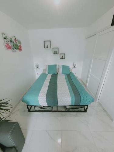 Studio climatisé à 20 min de la plage de Palavas les flots, (Studio climatise a 20 min de la plage de Palavas les flots,) in Fontcaude Studio climatisé à 20 min de la plage de Palavas les flots, (Studio climatise a 20 min de la plage de Palavas les flots,) in Fontcaude