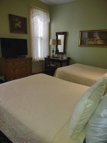 The Lafayette Inn in Easton (PA) The Lafayette Inn in Easton (PA)
