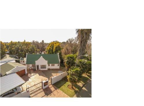 Exterior view, The Link Guest House in Greater OR Tambo Exterior view, The Link Guest House in Greater OR Tambo