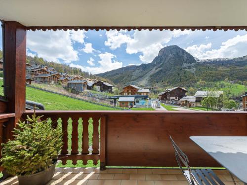 Appart 3 chambres, cheminee, balcon, aux pieds des pistes - FR-1-570-29 in Villarencel Appart 3 chambres, cheminee, balcon, aux pieds des pistes - FR-1-570-29 in Villarencel
