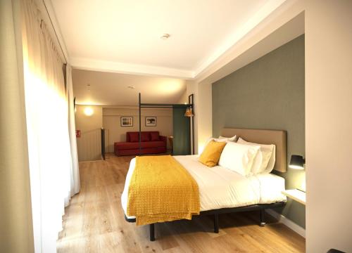Mythic Boutique Bed and Breakfast in València Mythic Boutique Bed and Breakfast in València