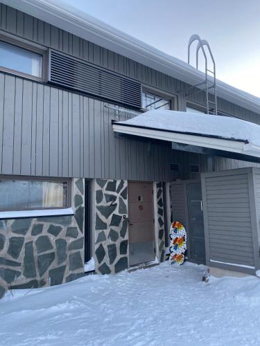 Entrance, Ski-in and out apartment in the middle of ski slopes in Pyha in Pyhatunturi Entrance, Ski-in and out apartment in the middle of ski slopes in Pyha in Pyhatunturi