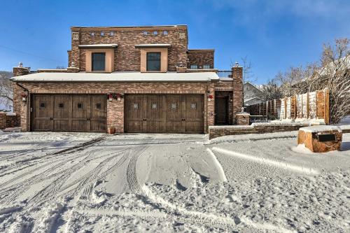 Cheery Golden Gem about Half-Mi to Downtown! in Golden (CO) Cheery Golden Gem about Half-Mi to Downtown! in Golden (CO)