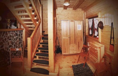 Bejárat, Rozprávkový zrub (Rozpravkovy zrub) in Dubrava Bejárat, Rozprávkový zrub (Rozpravkovy zrub) in Dubrava