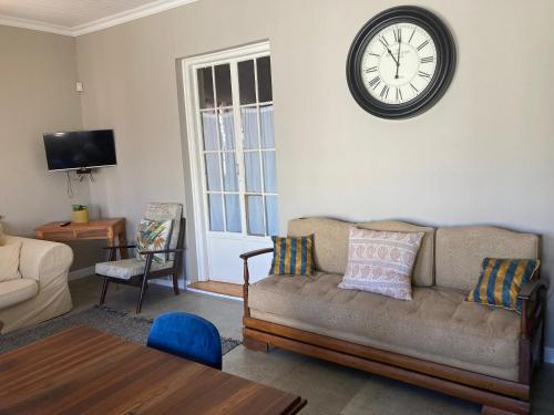 Oliveira Self catering apartment in Williston Oliveira Self catering apartment in Williston