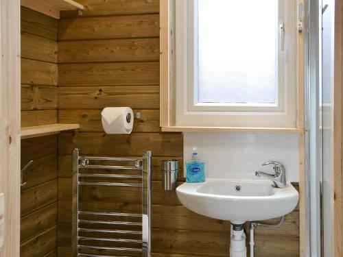 Pohled zvenku, Treehouse Cabin in Warnell Pohled zvenku, Treehouse Cabin in Warnell