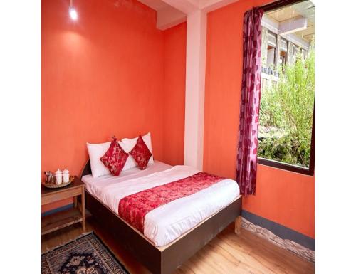 Guestroom, Hill Home Stay, Mankhim Road, Aritar, Sikkim in Aritar Guestroom, Hill Home Stay, Mankhim Road, Aritar, Sikkim in Aritar