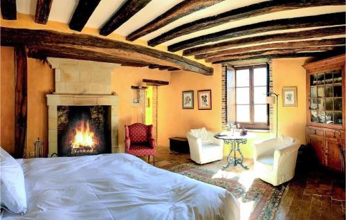 Lovely Home In Conflans Sur Anille in Saint-Calais Lovely Home In Conflans Sur Anille in Saint-Calais