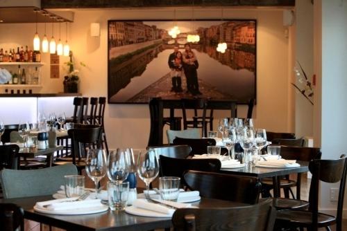 ห้องอาหาร, โรงแรมเดอะคราวน์ (The Crown Hotel) in อฮูริรี ห้องอาหาร, โรงแรมเดอะคราวน์ (The Crown Hotel) in อฮูริรี