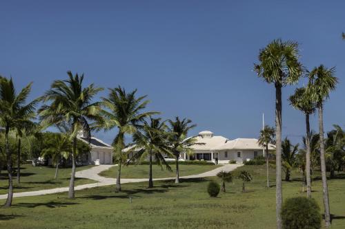Plage Rose Estate home in North Palmetto Point Plage Rose Estate home in North Palmetto Point
