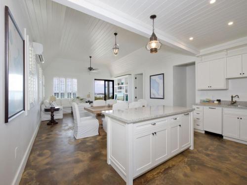 French Leave South Beach Bight II Villa home in Governors Harbour French Leave South Beach Bight II Villa home in Governors Harbour