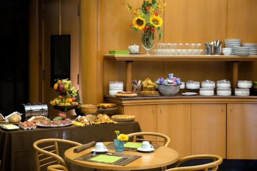Food and beverages, Hotel La Pioppa in Borgo Panigale Food and beverages, Hotel La Pioppa in Borgo Panigale