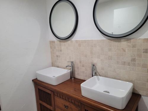 Fürdőszoba, maison des vendangeurs in Conques-Sur-Orbiel Fürdőszoba, maison des vendangeurs in Conques-Sur-Orbiel