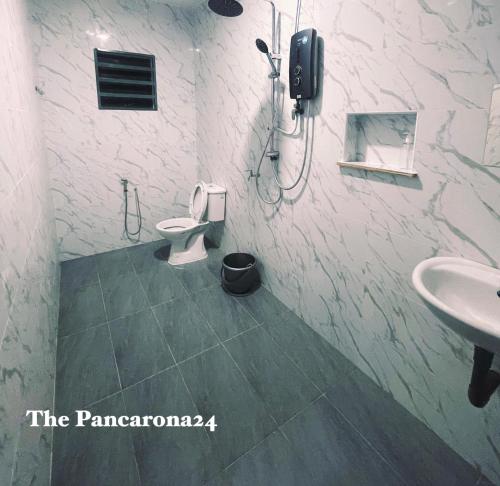 Bathroom, The Pancarona24 Homestay forMuslim near Qing Xin Ling Leisure and Cultural Village Bathroom, The Pancarona24 Homestay forMuslim near Qing Xin Ling Leisure and Cultural Village