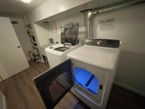 Room in Apartment - Updated Sensational Bright Relaxing Private Room Ren no01 in Lyons (IL) Room in Apartment - Updated Sensational Bright Relaxing Private Room Ren no01 in Lyons (IL)