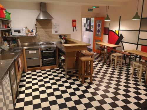 keuken, Igloo Hybrid near Brewhouse Yard Museum keuken, Igloo Hybrid near Brewhouse Yard Museum