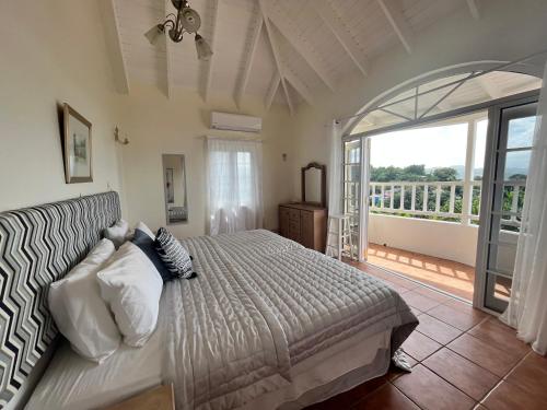 Stunning 4-Bed Villa in Gros Islet St Lucia in Corinth Stunning 4-Bed Villa in Gros Islet St Lucia in Corinth