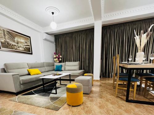 Daily rent apartment city center Elbasan 6 in 愛爾巴桑 Daily rent apartment city center Elbasan 6 in 愛爾巴桑